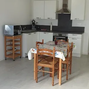 Appartement Loue Joli T2,neuf, De 50m2, Dans Un Cadre Paisible, Saint-Gervais-dʼAuvergne